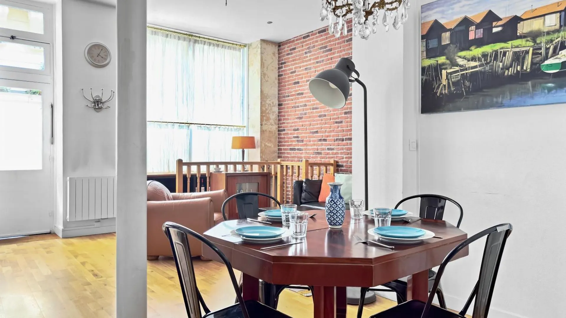 Tres Bel Appartement 5P Montmartre Paris